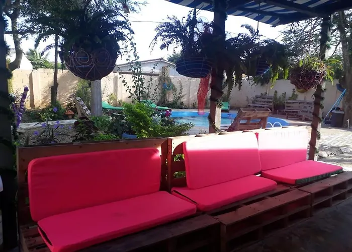 Punta Canoa Hostel