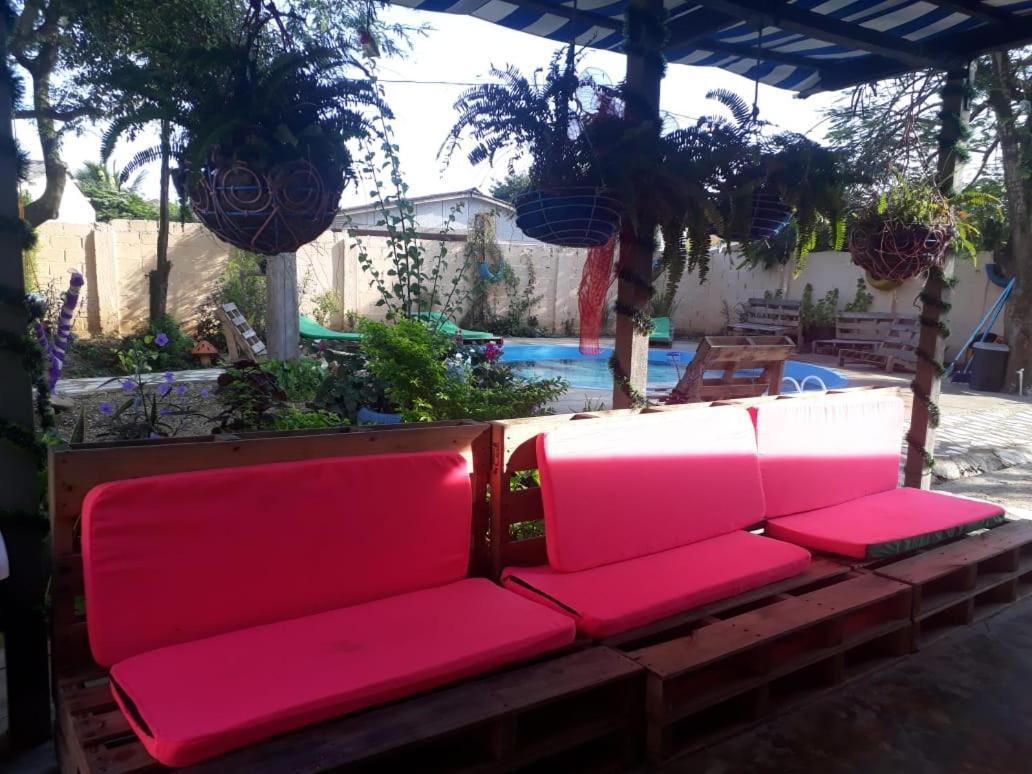 Hostal Punta Canoa *